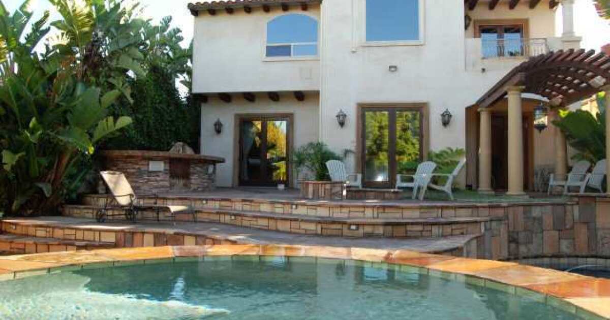 Lamar Odom sells his Manhattan Beach home