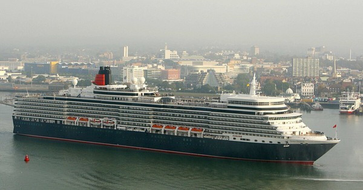 Cunard Cruises Queen Elizabeth Cruise Ship 2021 / 2022