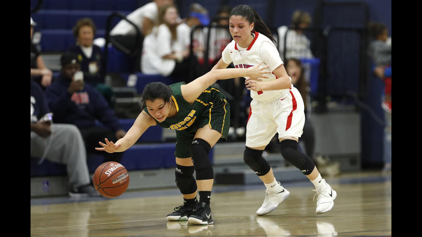 Edison vs. Los Alamitos girls basketball game