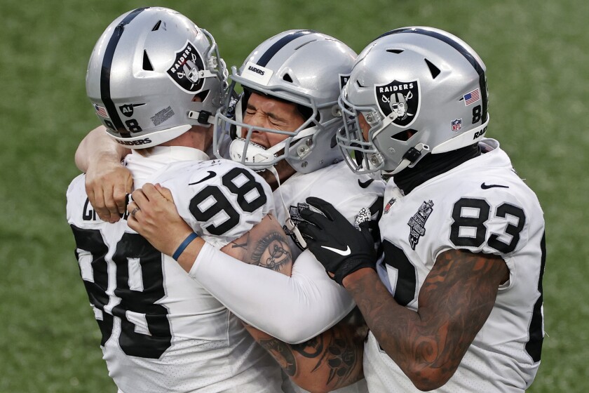 NFL: Derek Carr and Raiders defeat Jets in dramatic fashion - Los Angeles  Times