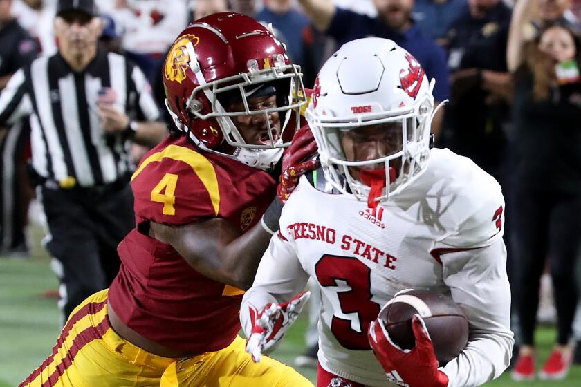 LOS ANGELES, CALIF. - SEP. 17, 2022. Fresno State wide receiver Erik Brooks scores a. touchdown