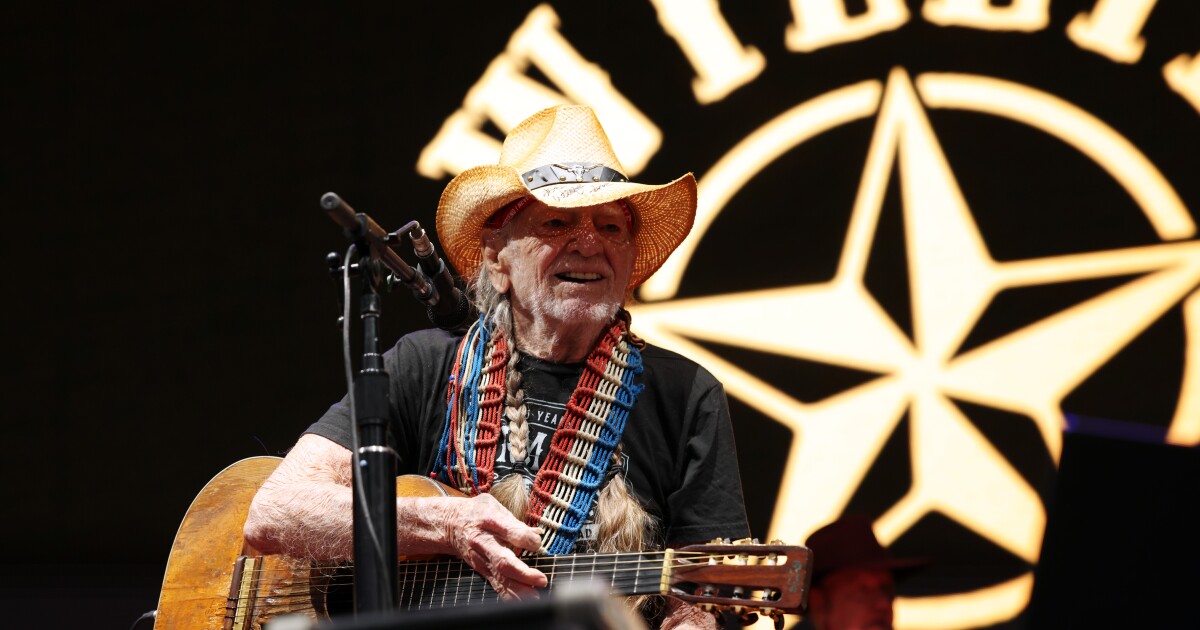 Willie Nelson, 89, is a musical marvel at Palomino Competition