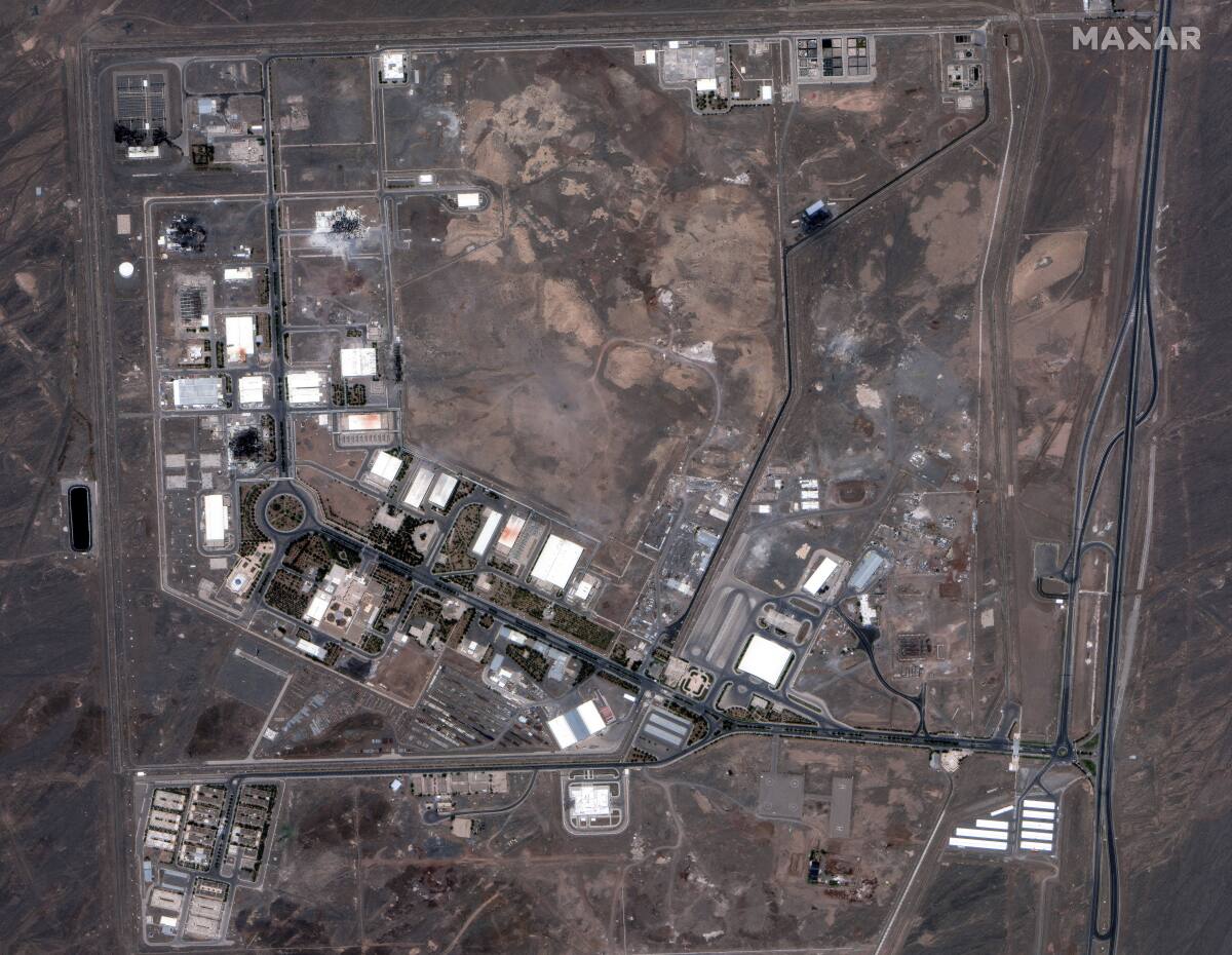 La imagen satelital ilustra la instalación esencial neutral en Irán.