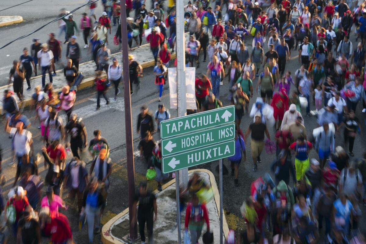 Los migrantes parten de Tapachula, México