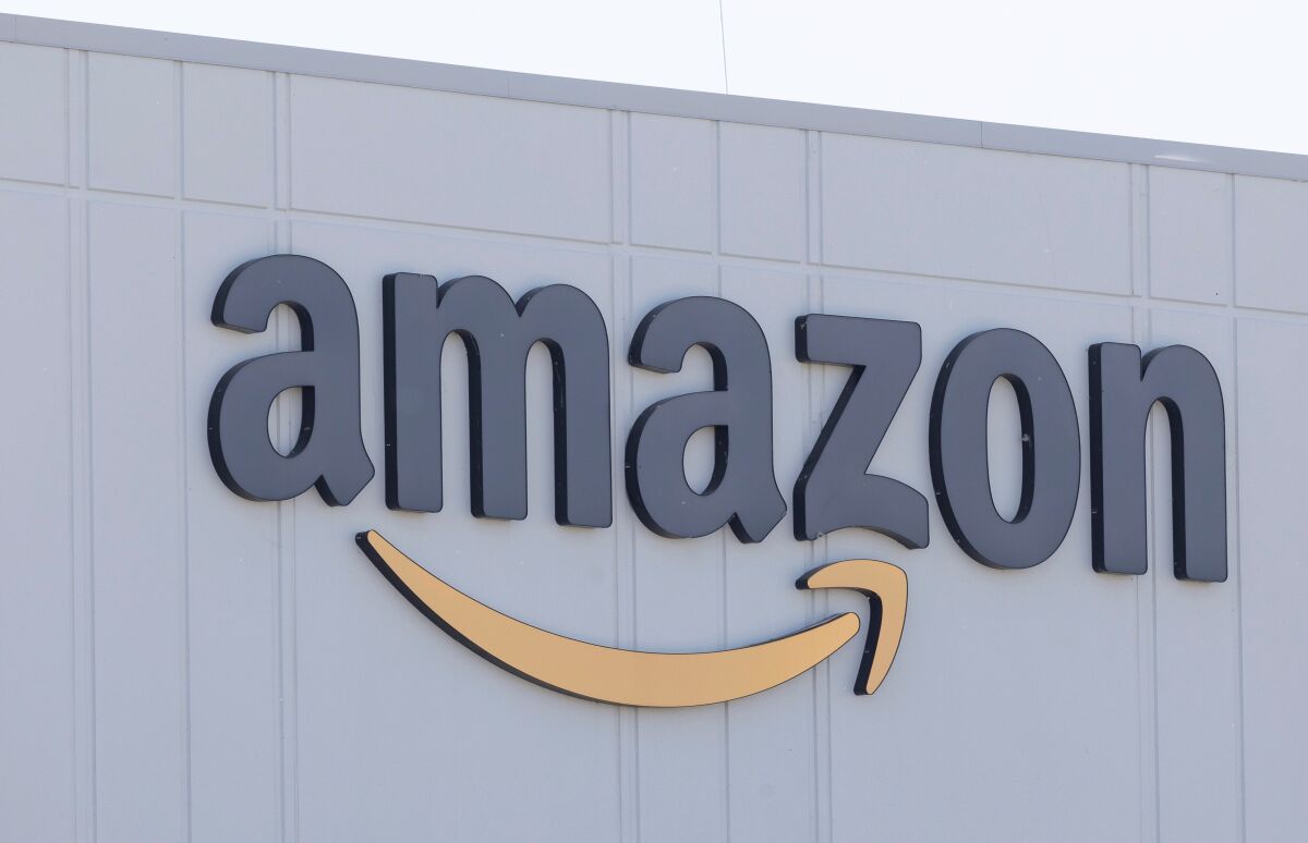Amazon abrirá este año en Los Ángeles su primera tienda física de ropa -  Los Angeles Times