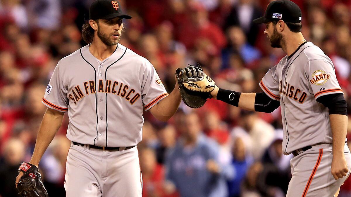 NLCS: Bumgarner leads Giants to win in Game 1