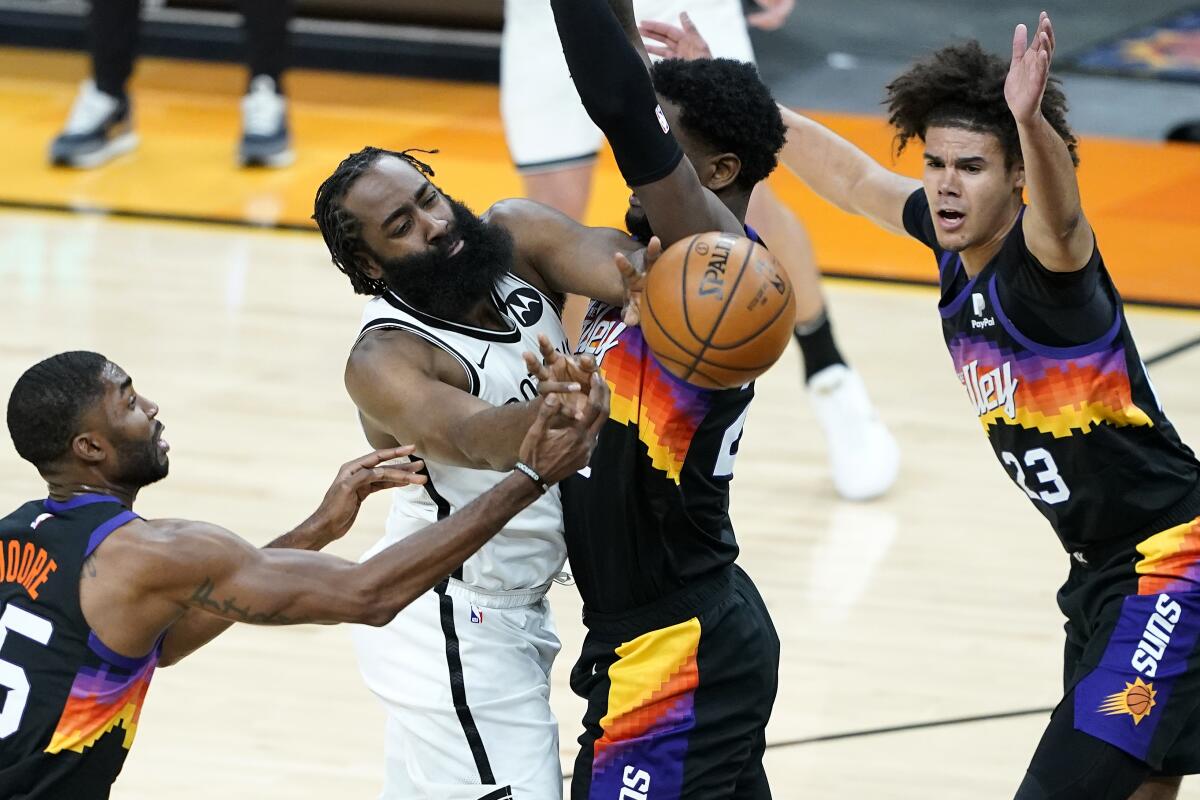 Suns assign rookie Jalen Smith to G League