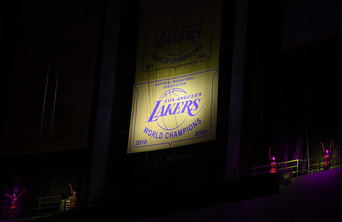 The Lakers unveiled their 2020 NBA championship banner before Wednesday's game against the Houston Rockets.