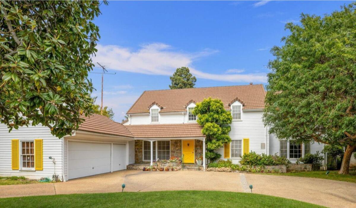 An exterior view of Betty White's home.