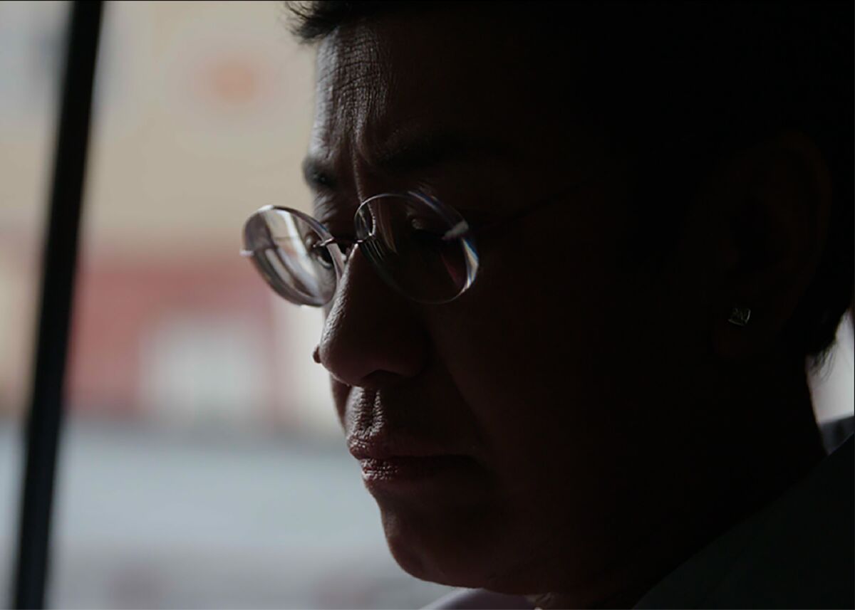 Documentary "A Thousand Cuts" tells the story of award-winning Filipino-American journalist Maria Ressa.
