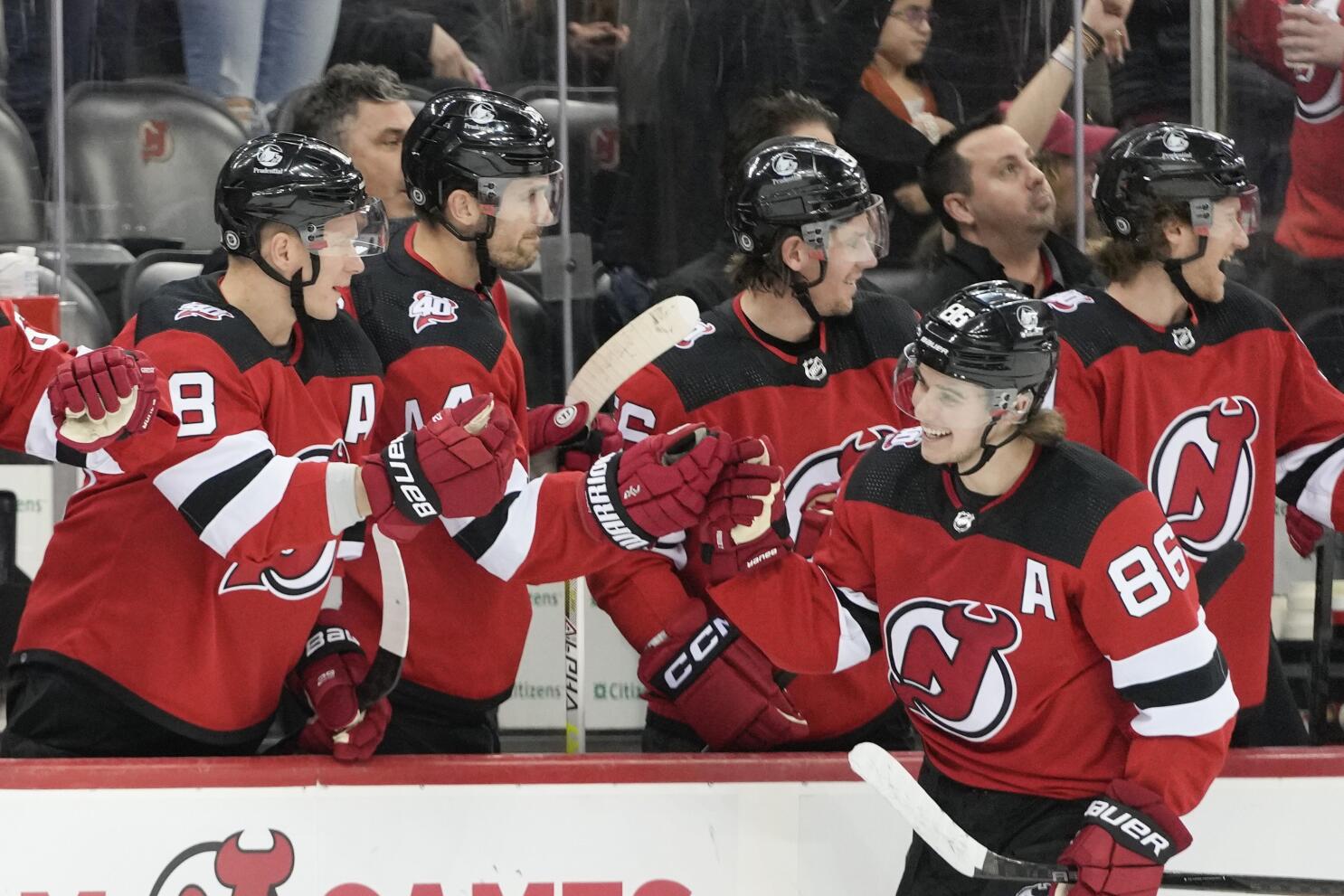 New Jersey Devils re-sign forward Michael McLeod to one-year contract -  Daily Faceoff