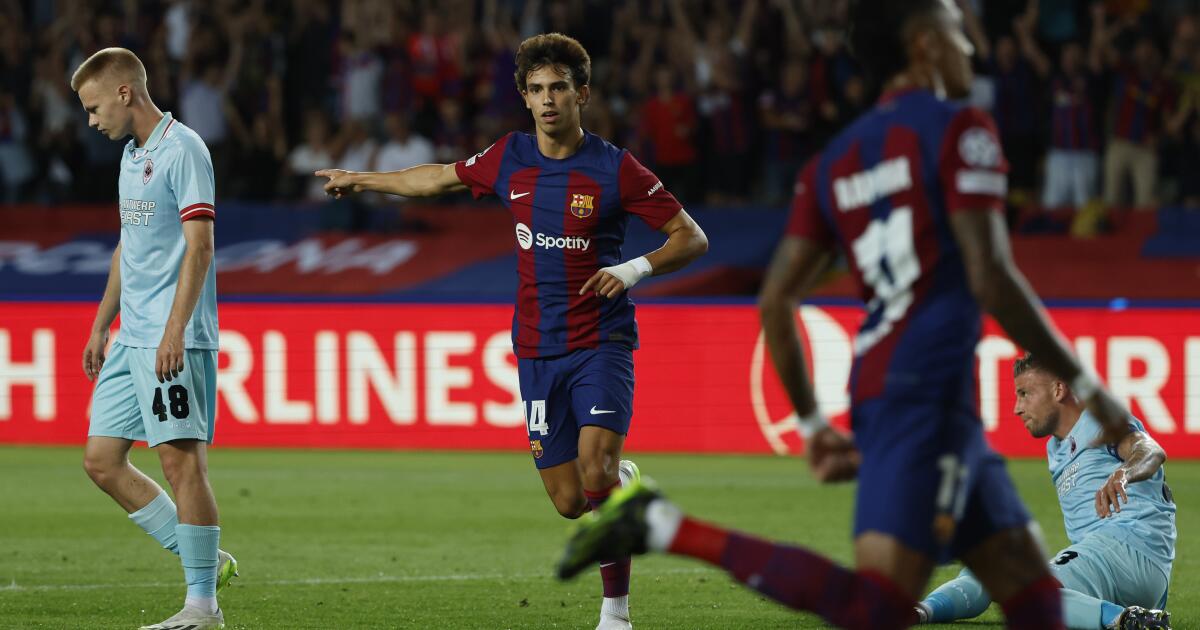 Looking to avoid another early exit, Barcelona opens Champions League with  5-0 rout of Antwerp