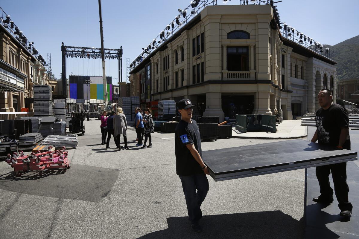 This year's MTV Movie Awards will be taped live outside on the Warner Bros. backlot.