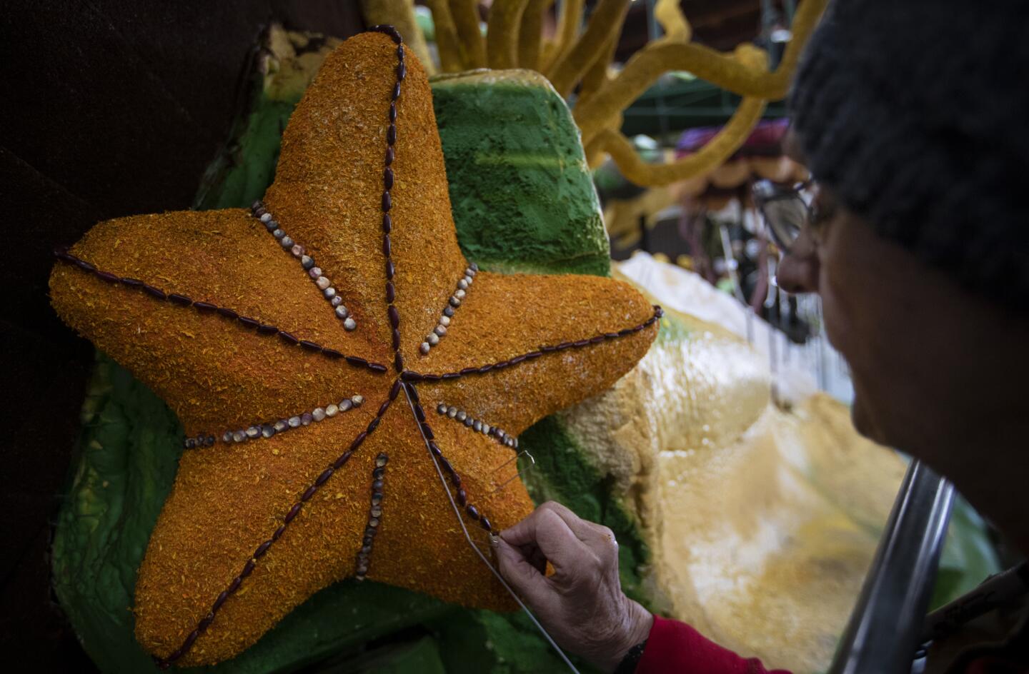 Frances Loyd works on Cal Poly universities' float