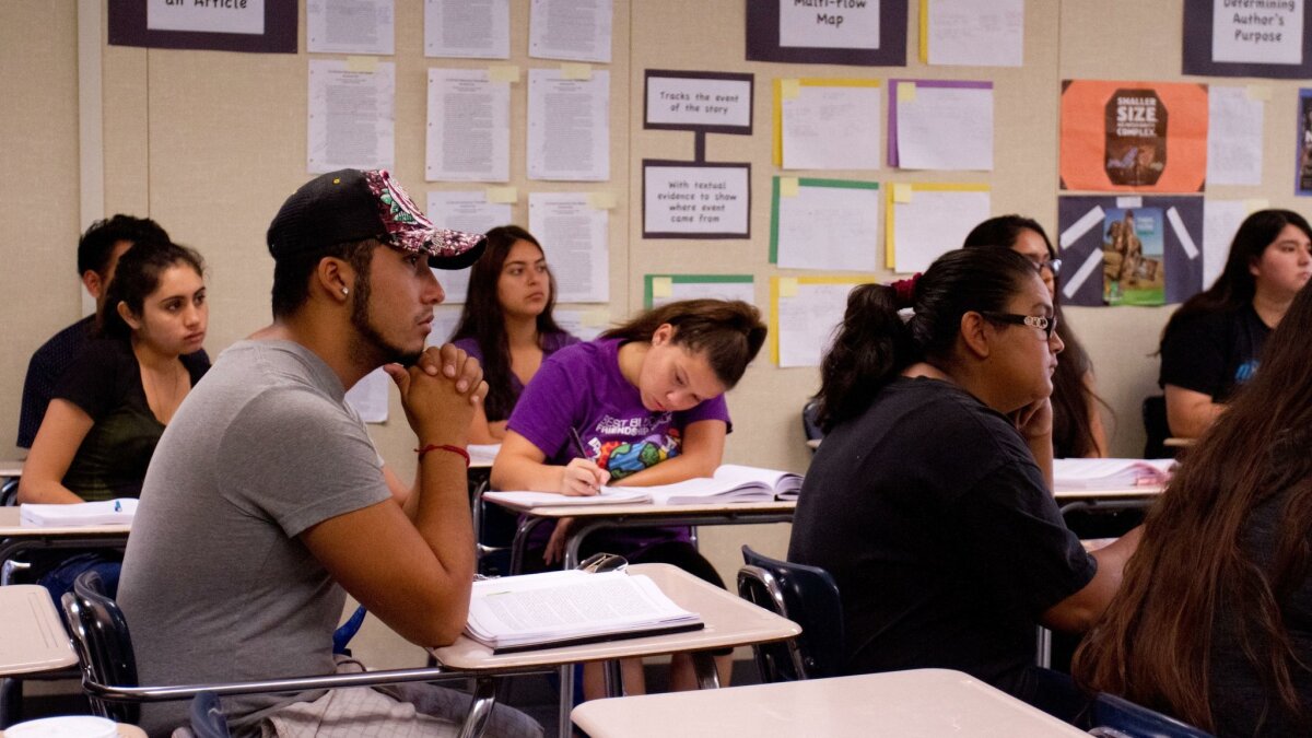 Propuesta facilitaría educación superior - San Diego Union-Tribune en  Español