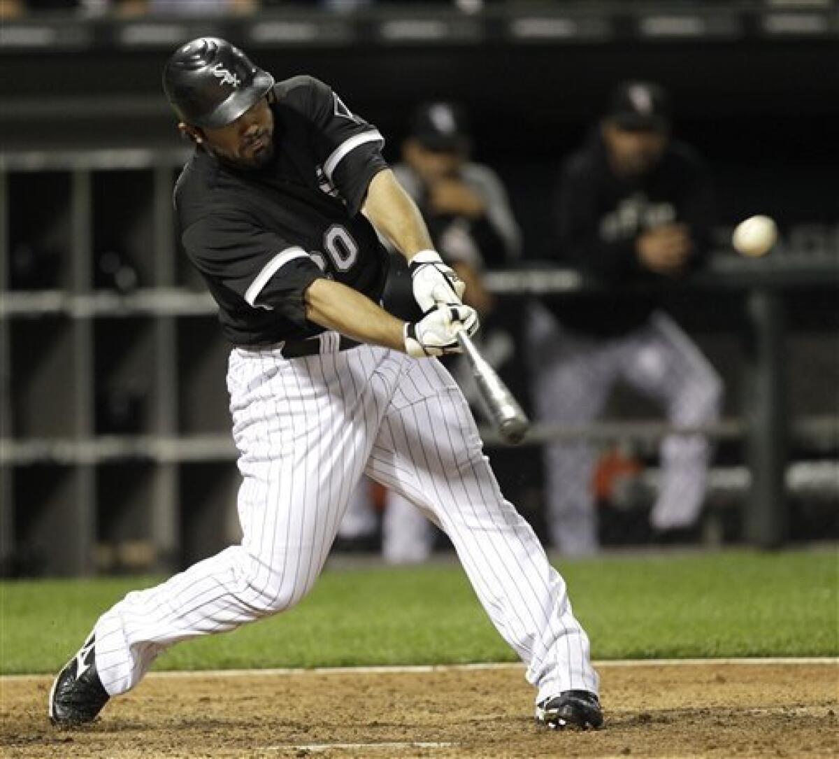 Buehrle, Quentin lead White Sox over Detroit Tigers 6-3