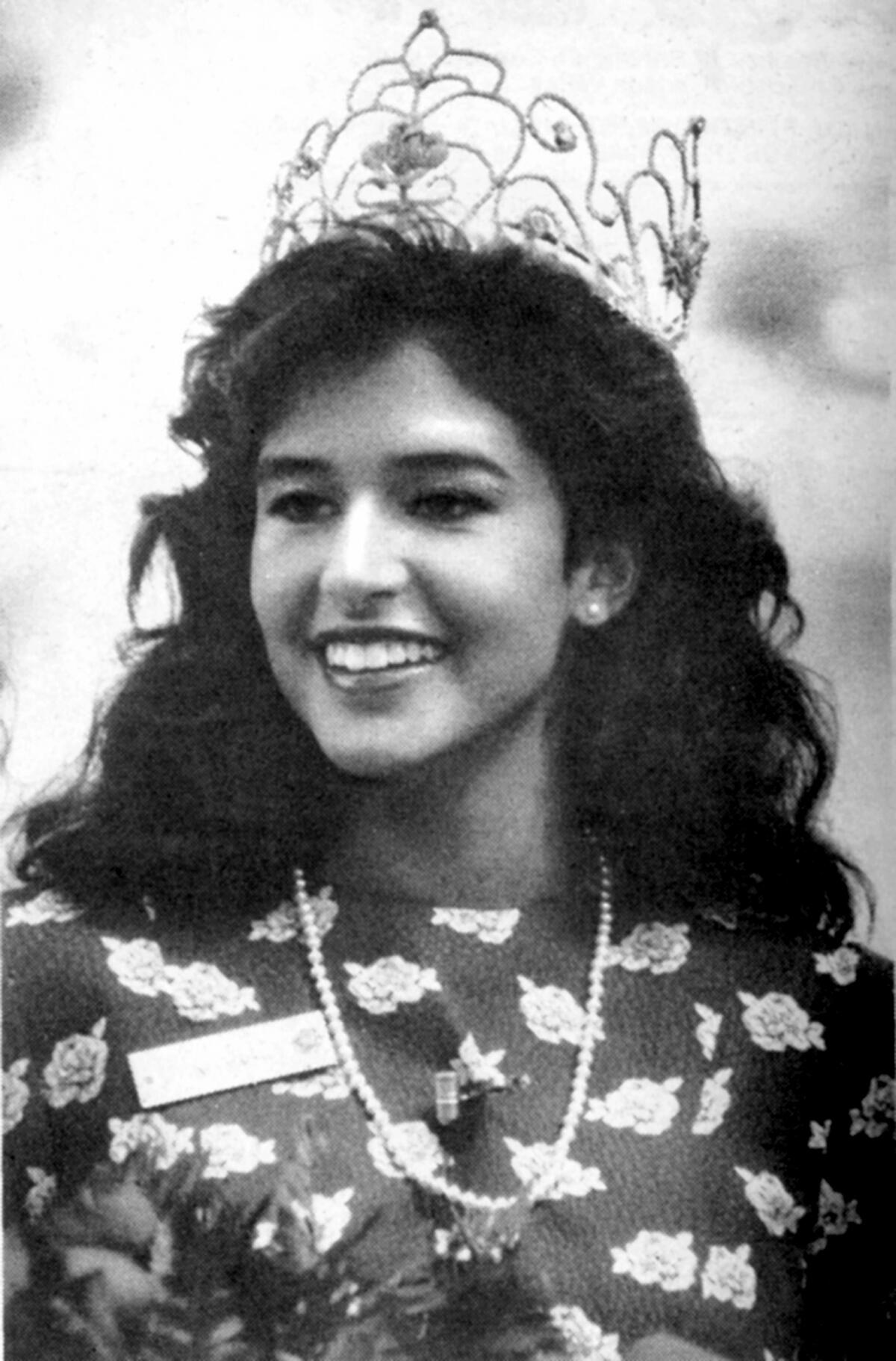La Cañada High School student Yasmine Delawari, then 17, learned in October 1989 that she would reign as the 1990 Rose Queen for the Pasadena Tournament of Roses.