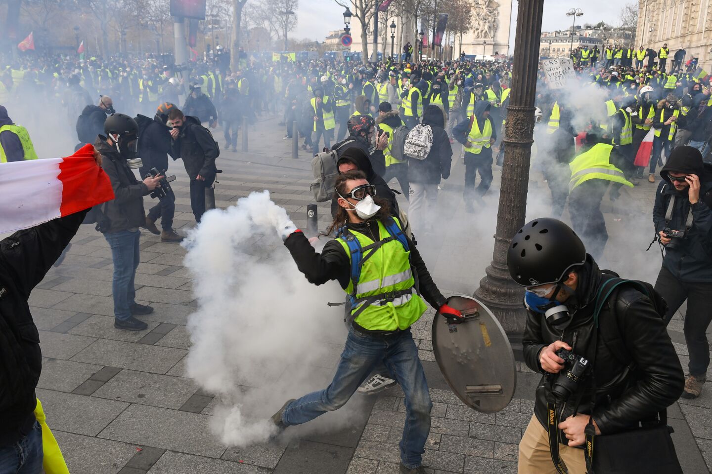 'Yellow Vests' Return to Paris Streets