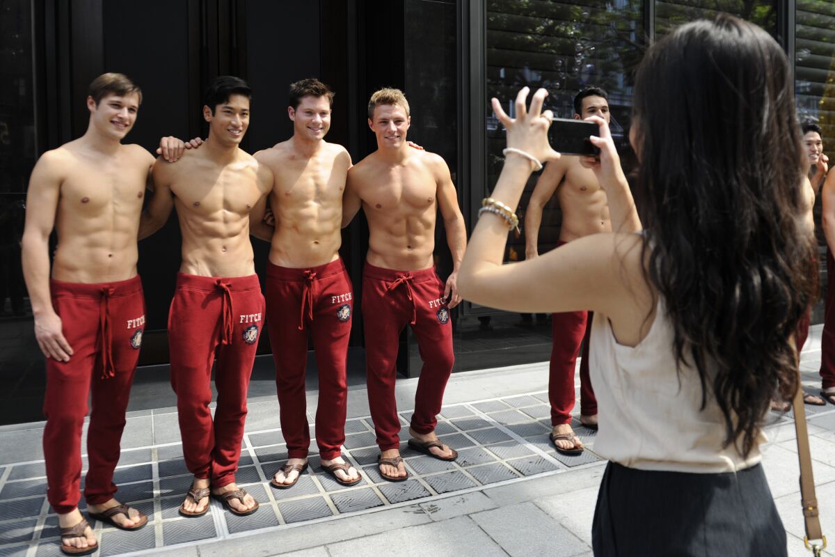 How To Become A Model For Abercrombie - Preferencething Cafezog