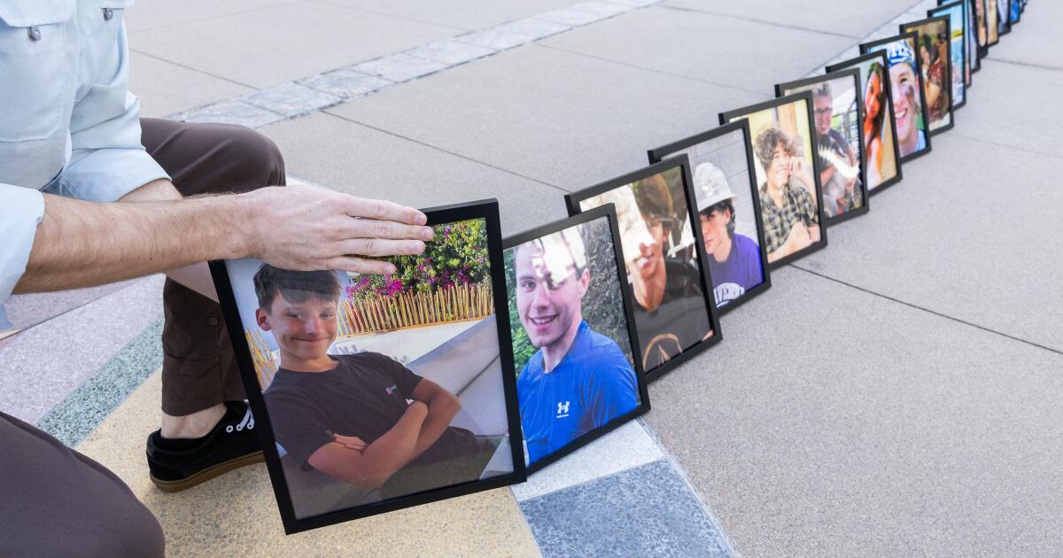 Trial in lawsuit alleging harms by Instagram, YouTube begins in L.A. Trial in lawsuit alleging harms by Instagram, YouTube begins in L.A.