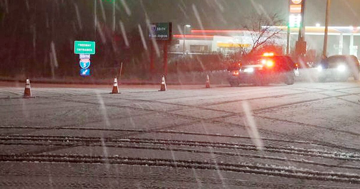 Quelles routes et autoroutes californiennes sont fermées par la tempête hivernale ?