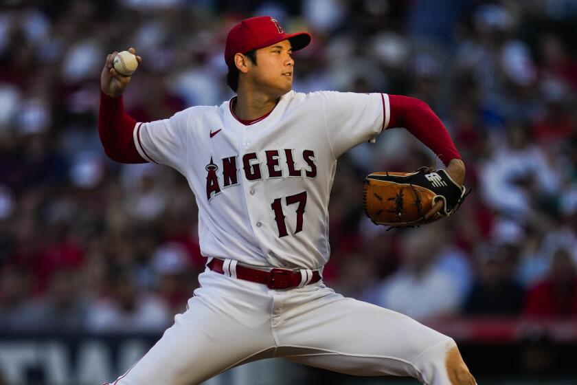 Shohei Ohtani won't discuss his future as the Dodgers praise him - Los  Angeles Times