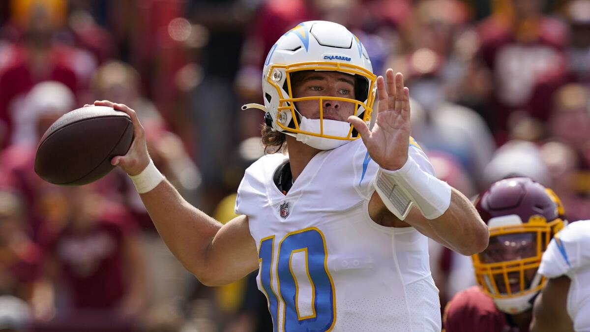 Justin Herbert, Chargers take care of business in dominant win