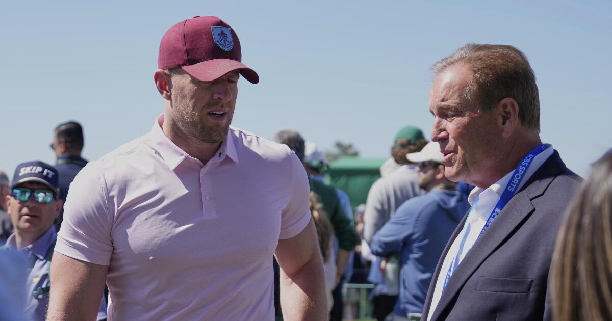 Jim Nantz says he 'learned a lesson' trying to 'Peanut' punch ball from J ...