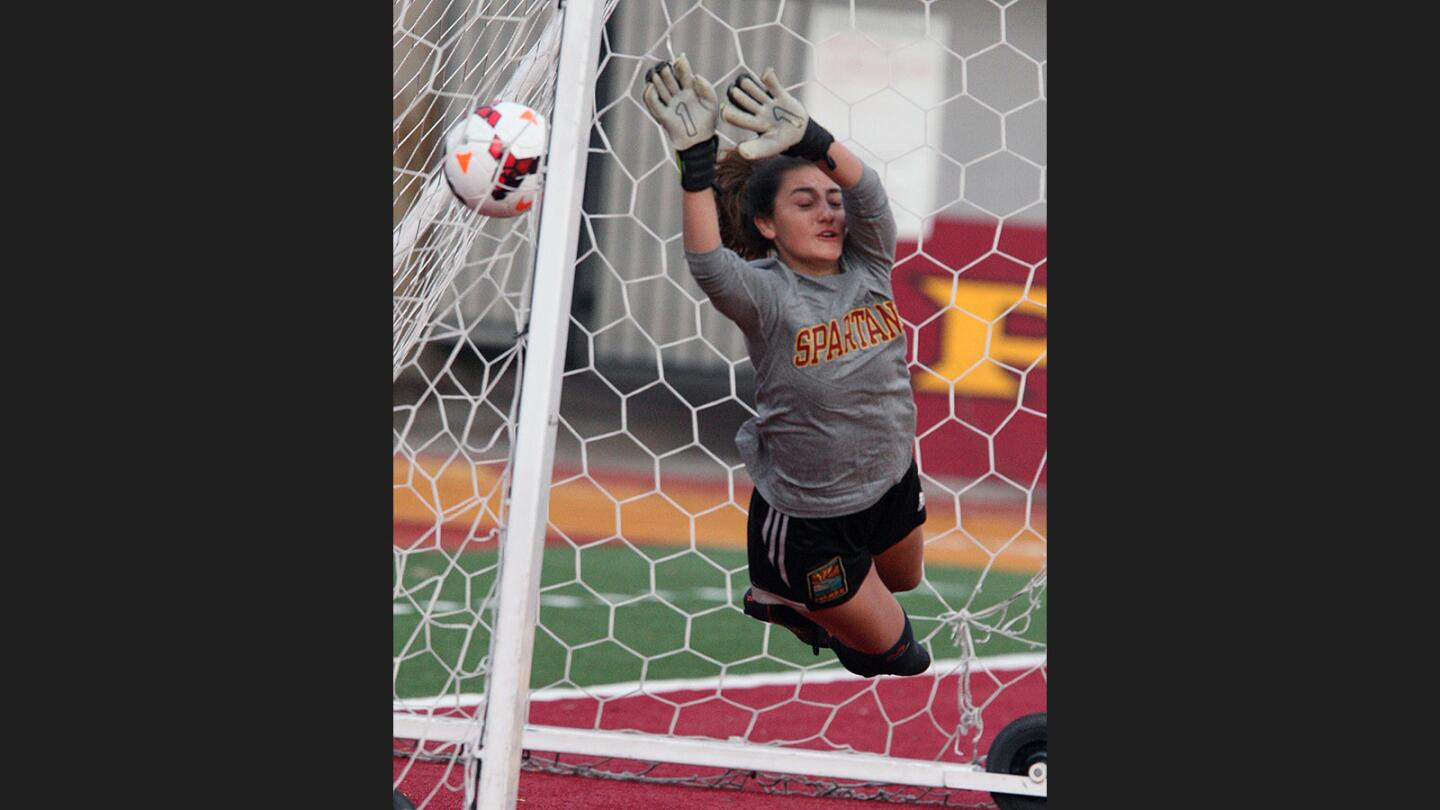 Photo Gallery: La Cañada vs. FSHA in non-league girls' soccer