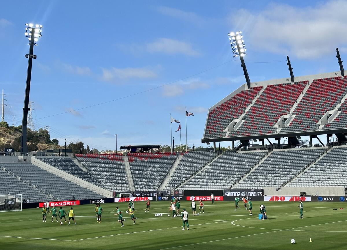 La selección mexicana de futbol entrena el viernes 9 de junio de 2023 en la cancha del estadio Snapdragon