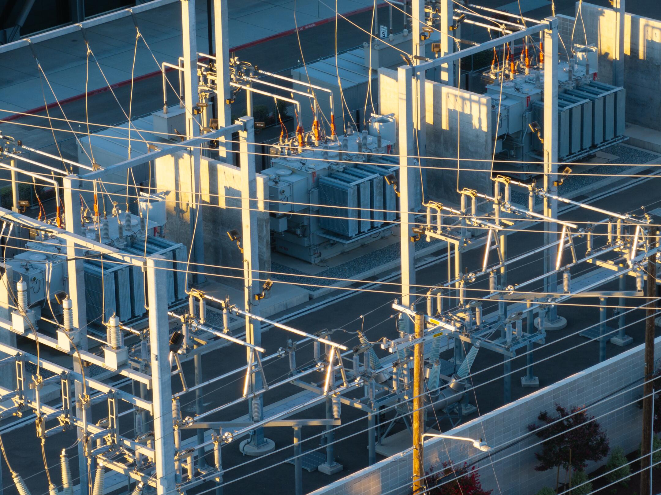 Why do power surges happen after blackouts? Why do power surges happen after blackouts?