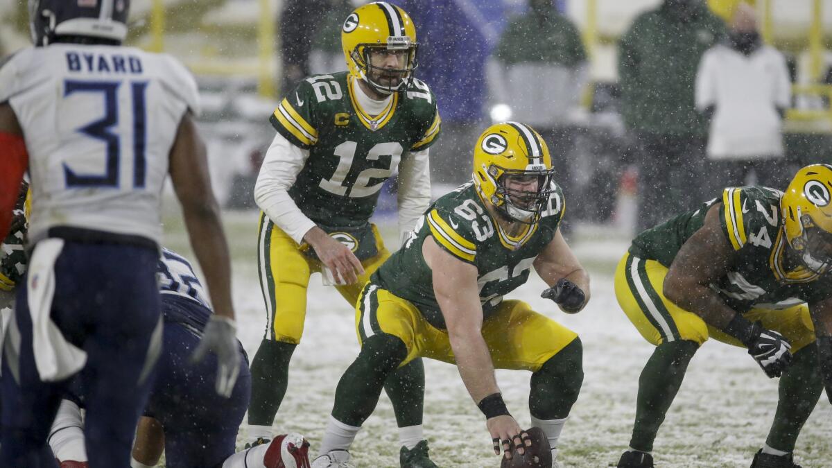 Packers Dominate Titans, Set Up High-Stakes Game With Bears