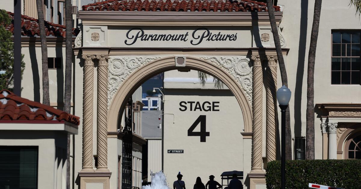 ترامب يقول قادت كاليفورنيا الأمة في تخفيض الوظائف العام الماضي