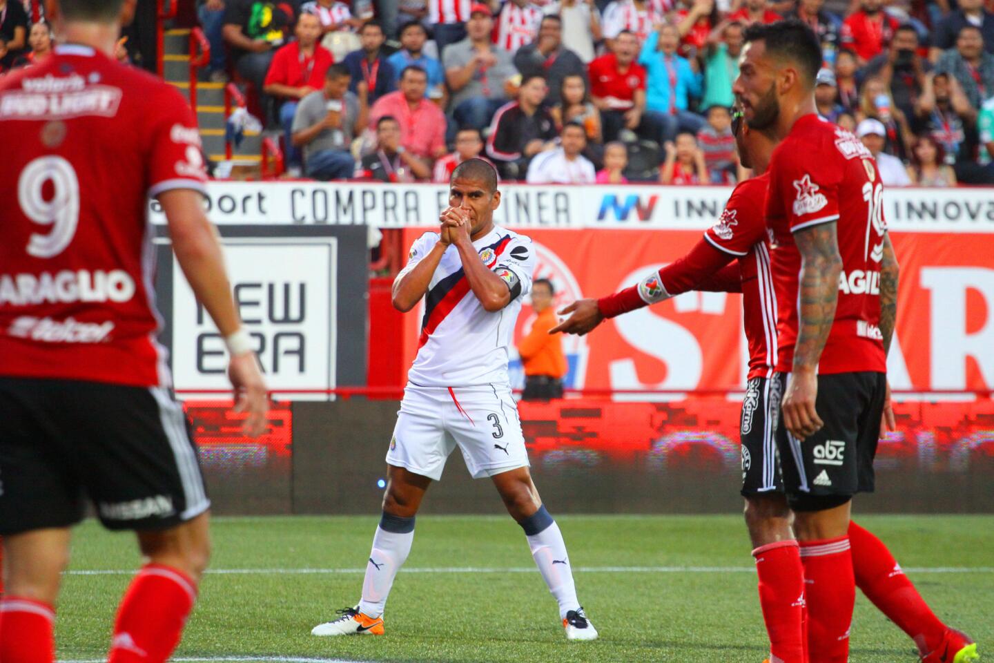 Apertura 2016: Xolos 4-0 Chivas