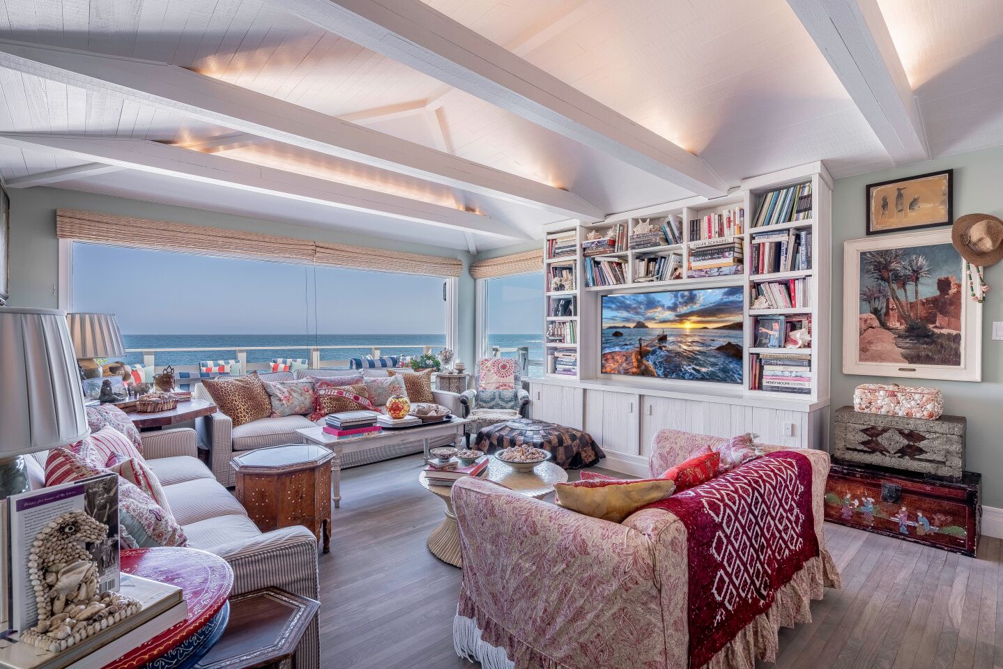 There are beamed ceilings and built-ins.