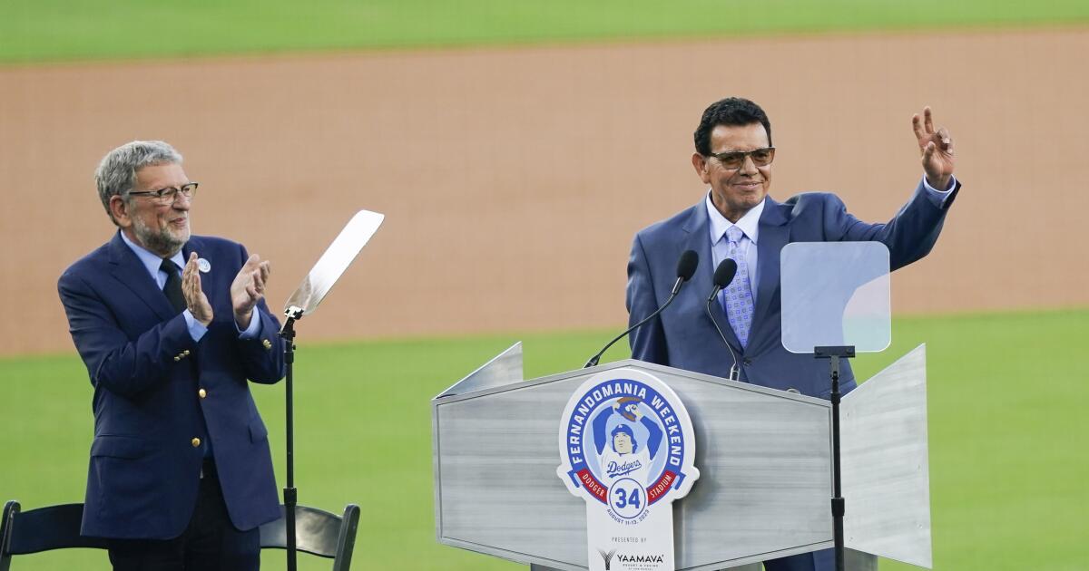 Dodgers will retire Fernando Valenzuela's number 34 at Dodger Stadium -  True Blue LA