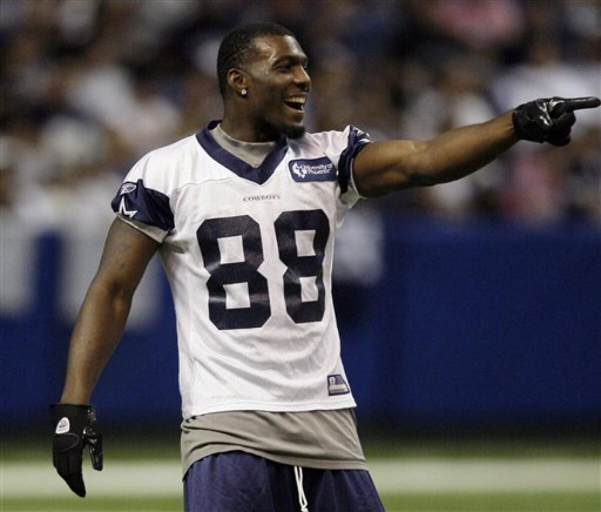 Dez Bryant 1st player on field for Cowboys camp - The San Diego  Union-Tribune