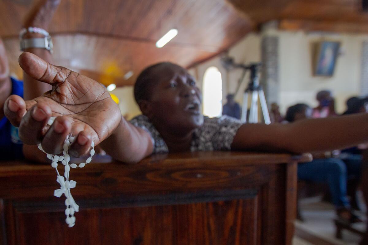 Misioneros secuestrados en Haití están en manos de banda brutal, según medios