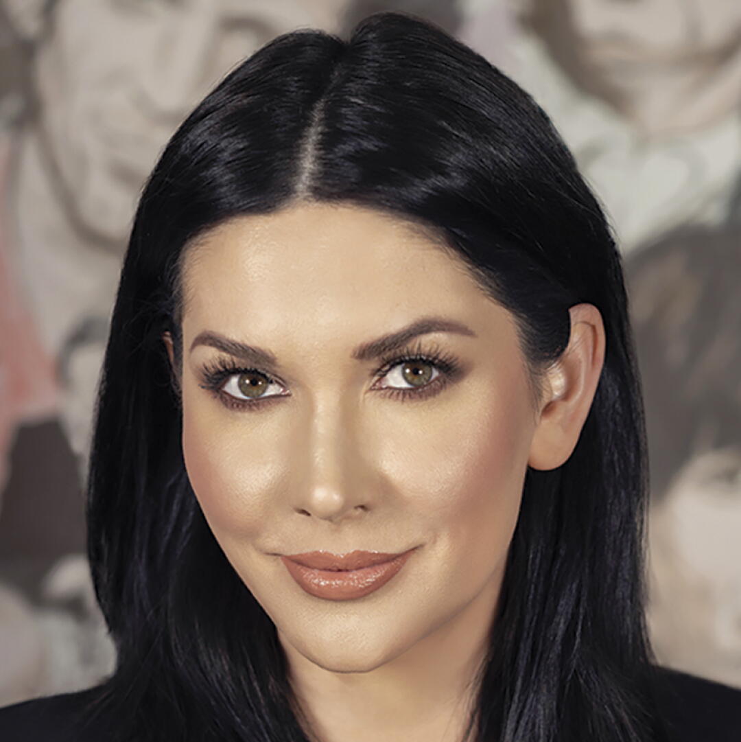 Lisa Posner Larissa Posner - Los Angeles Times
