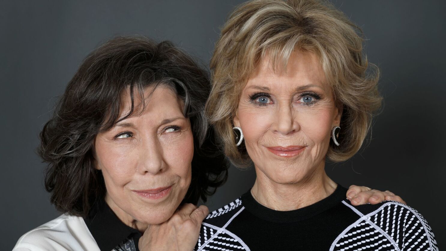 Jane Fonda And Lily Tomlin Of Grace Frankie On Aging Without Fear And The Power Of Women S Voices United Los Angeles Times