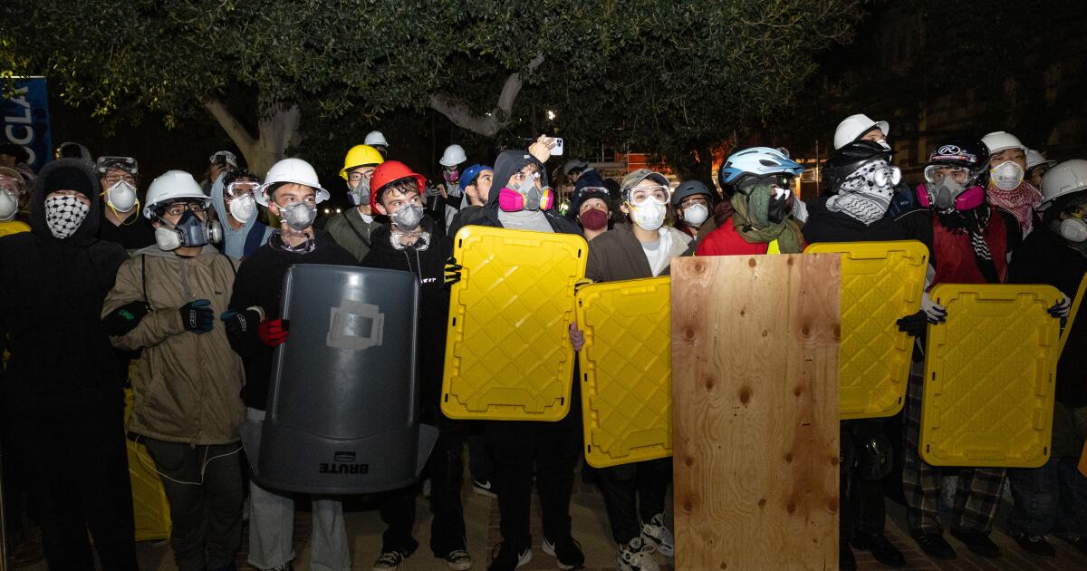 Es war harmlos, College-Demonstranten zu verspotten – bis ein Mob der UCLA kam, um sie zu verletzen