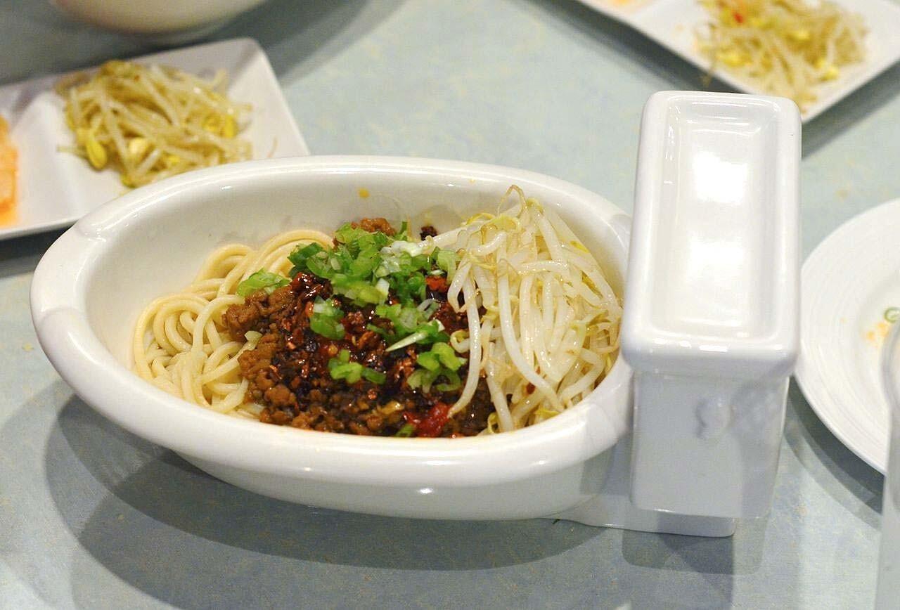Sichuan-style dan dan noodles with chili ($7.95).