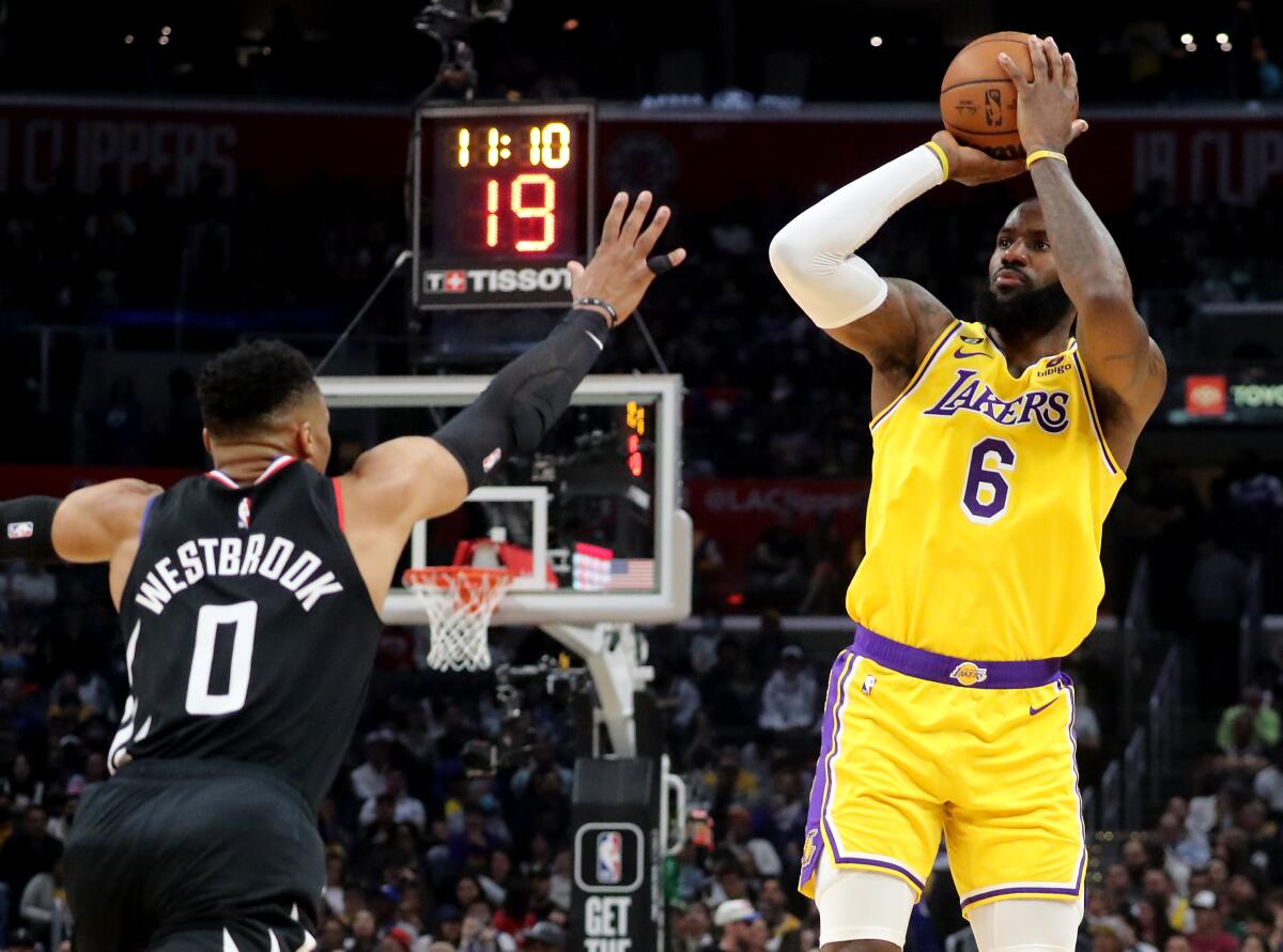 LeBron shines in Lakers victory, is 63 points from NBA all-time scoring  record