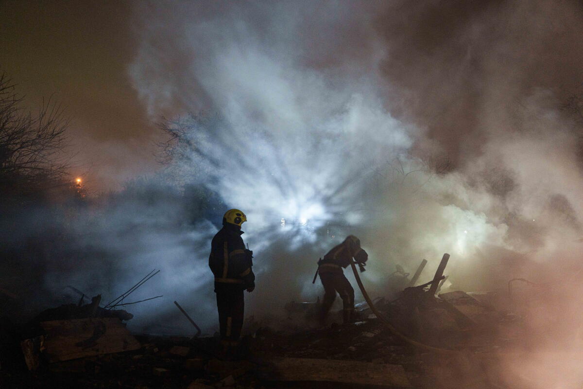 Soviet Aaa Russian missiles pound Kyiv as Moscow says more than 800 Ukrainian ...