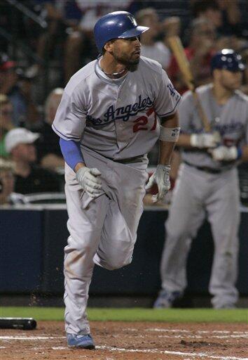 Matt Kemp Hits Walk-Off Home Run, Dodgers Avoid Sweep With 2-1 Win