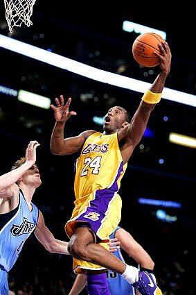 Lakers Kobe drive