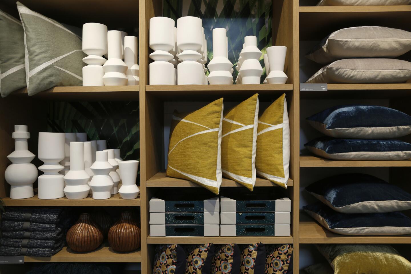 New West Elm store in Santa Monica