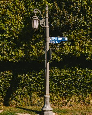 A street lamp in Holmby Hills in Los Angeles.