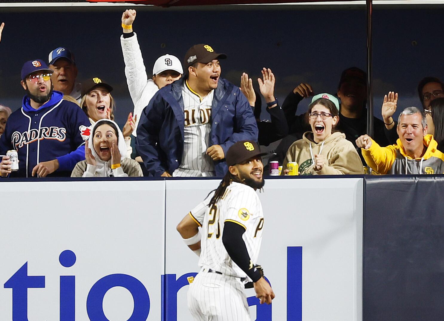 Padres' Fernando Tatis Jr breaks out dance moves to 'He's On