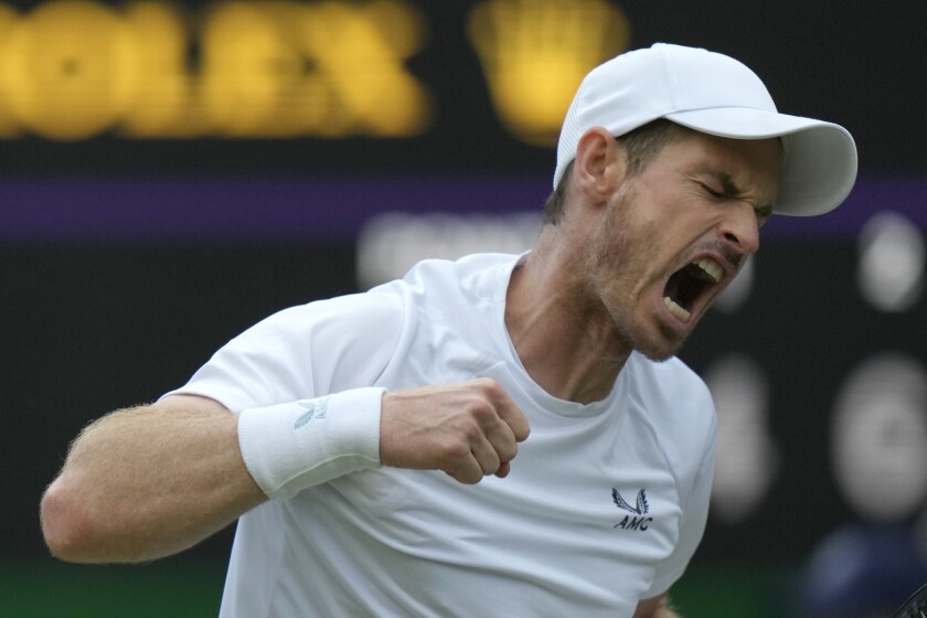 Tennis player Andy Murray screams.